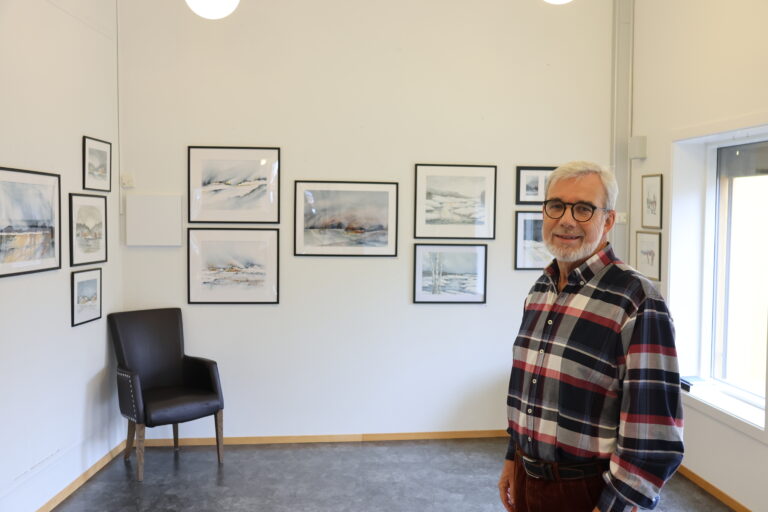 På Tyrielden kan man til over nyttår oppleve Knut Johansens akvarellutstilling 