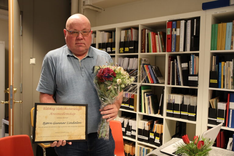 Etter 20 år er Bjørn Gunnar Lindalen er Eidskog slektshistorielags andre æresmedlem.
