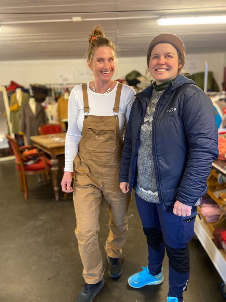Veslemøy Tveter Alm i Møysom (t.v.) og gründer i Flor, Kristin Lemme er begge bygdekvinner og sauebønder på hver sin kant av landet. Sammen har de lansert Flor Redesign.