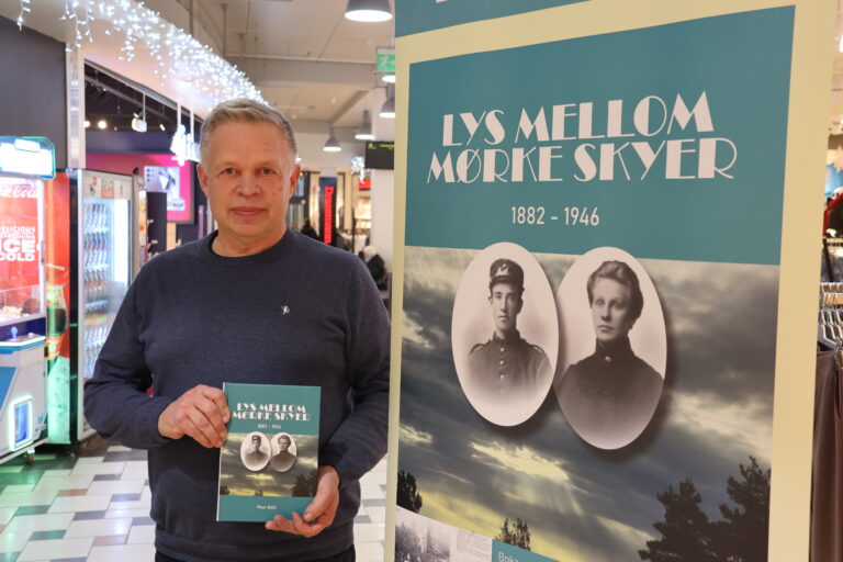 Roar Østli fra Kjerret har skrevet bok om sine olderforeldre.