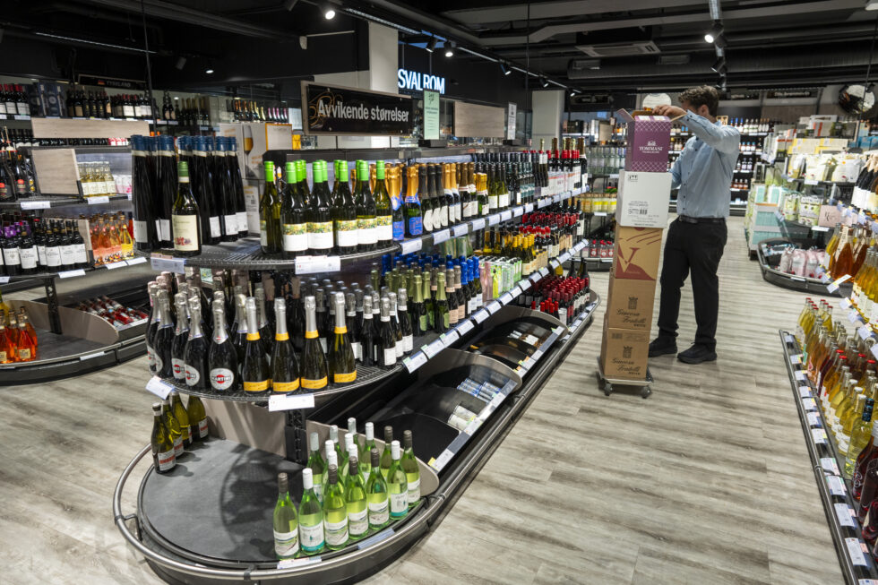 Det er nedgang i salget for de fleste varekategoriene på Vinmonopolet, inkludert musserende vin, rødvin og hvitvin