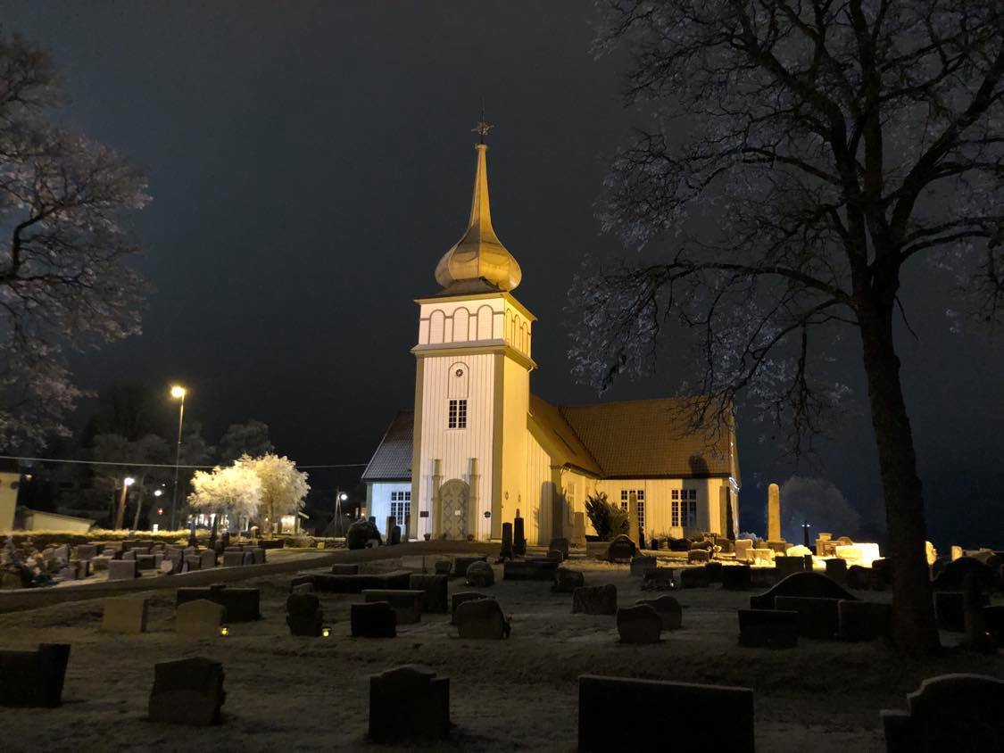 Søndag synger fem av distriktets kor ut jula i Vinger kirke.