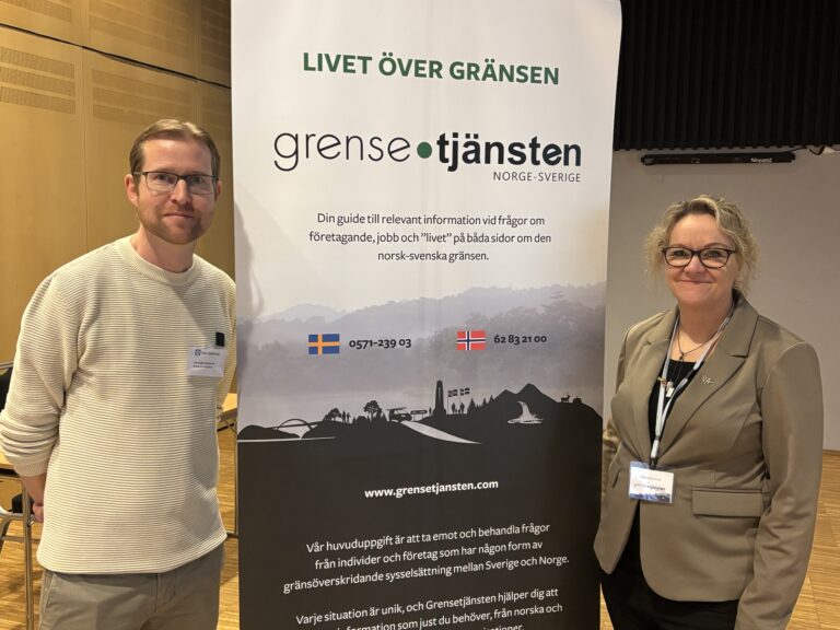 To fornøyde arrangører: Christoffer Damström fra Eda kommune og Madelene Kutt fra Grensetjenesten Norge- Sverige var veldig godt fornøyde med rekordmange besøkende og utstillere.