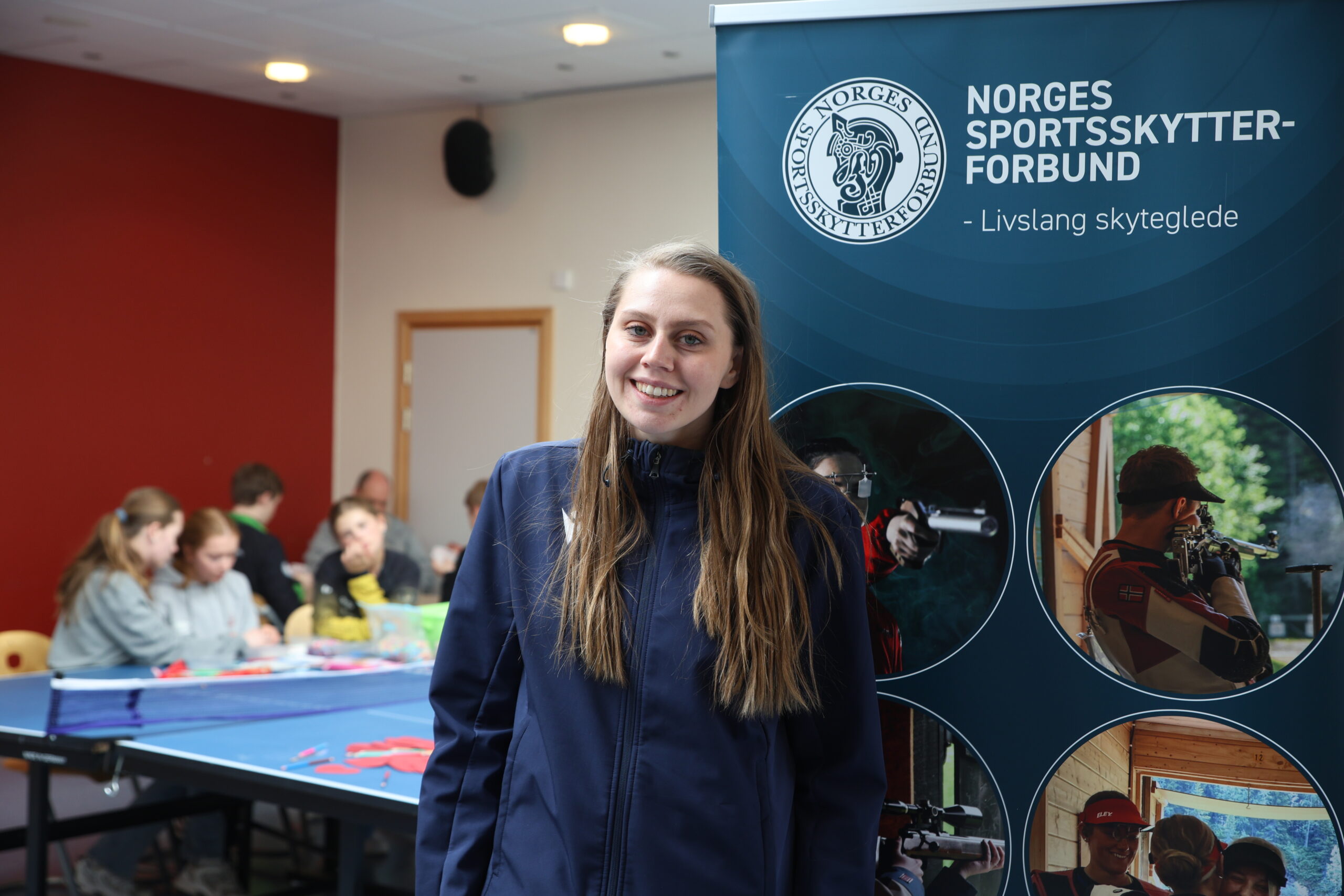 Gyda Winther fra Norges sportsskytterforbund skryter mye av Eidskog sportsskyttere for deres gjennomføring av landstreff for rekrutter.