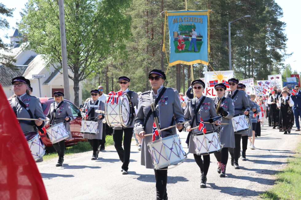 Trommekorpset Takt Skar Du Ha har flere spilleoppdrag på 17. mai.
