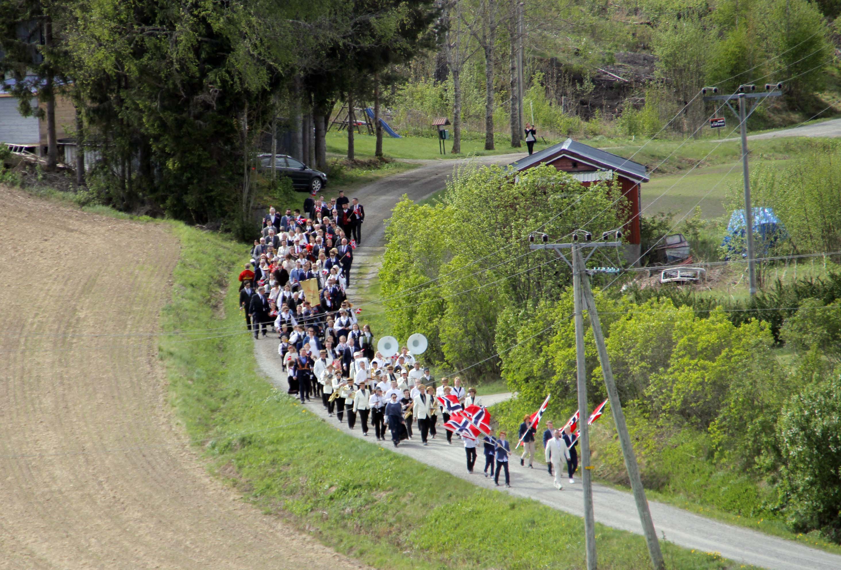 17. mai toget på Vestmarka