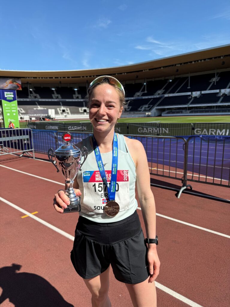 Eira Rapp fra Skotterud vant kvinneklassen i Helsinki City Marathon.