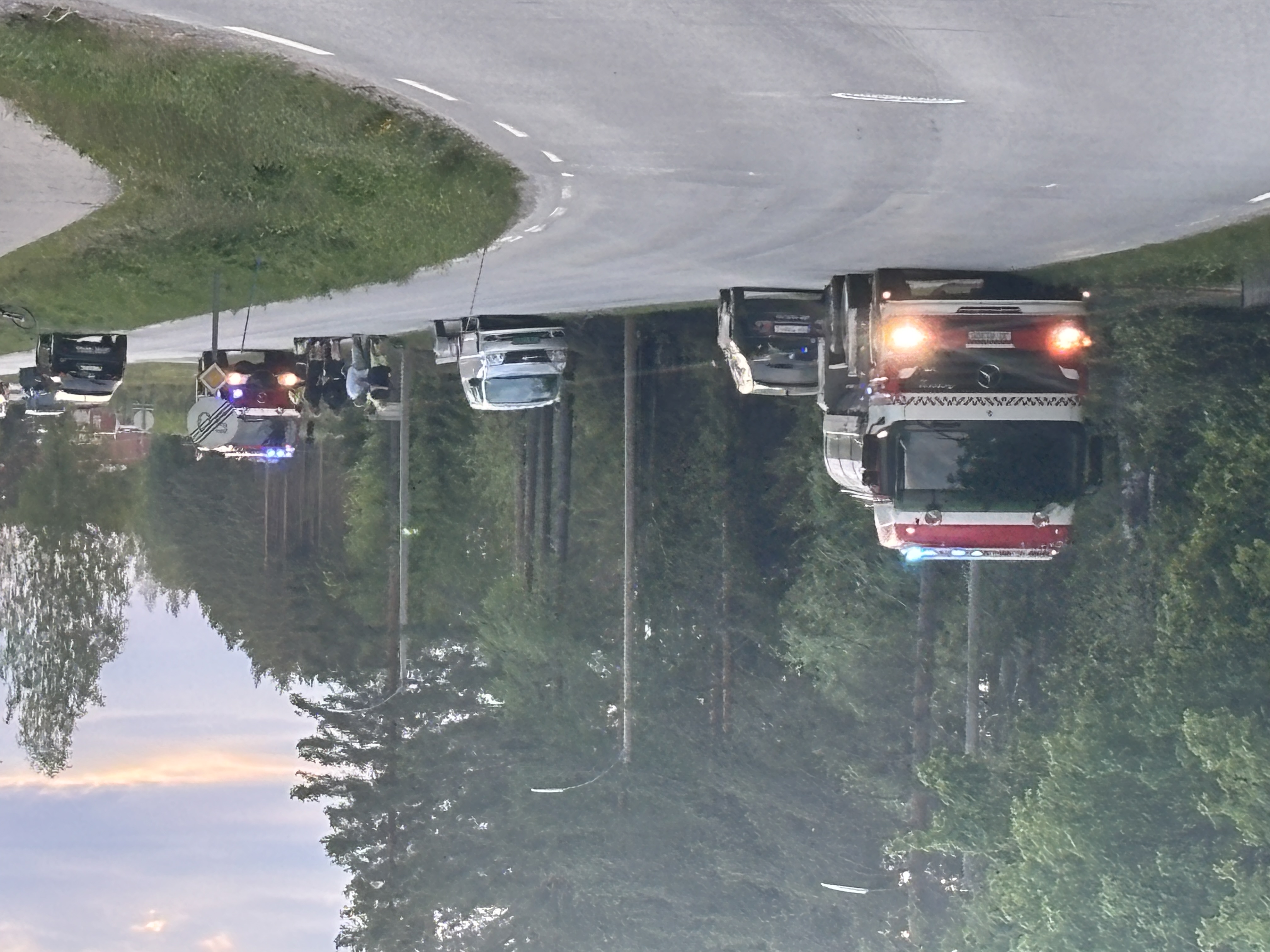 Brannen oppstod i et område tett inntil Gaustadvegen og innkjøringen til Magnor travbane.