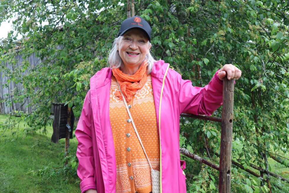 Ingun Aastebøl sitter i styret i Børli-selskapet.
– Og det er jo fordi jeg jobber i Anno Museum, som forvalter dette stedet, sier hun om Hans Børlis fødested.