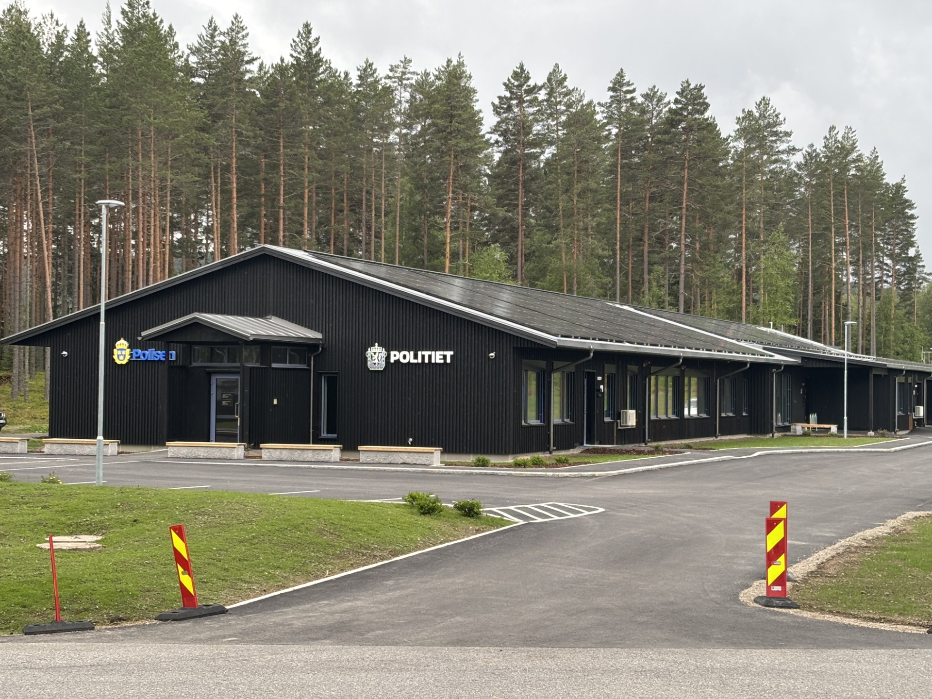 Den nye politistasjonen som deles av Norge og Sverige har mottatt Foreningen Nordens Samarbeidspris for 2025.