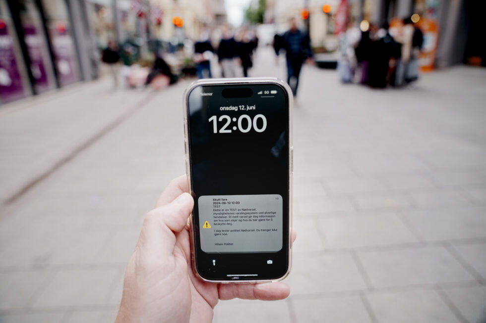For femte gang i Norge testes det i dag ut varsling via mobiltelefoner