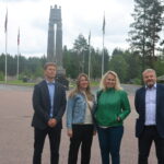 Johan Örnberg, kommunesjef i Eda, Hanna Andersson, kommunalråd i Eda, Kamilla Thue, ordfører i Eidskog og Nils Johansen, kommunedirektør i Eidskog presenterte prosjektet Grenseløs beredskap på Morokulien.