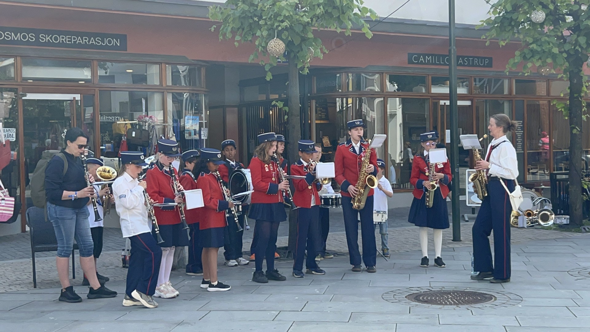Lørdag ettermiddag holdt Eidskog skolekorps konsert i Kristiansand sentrum.