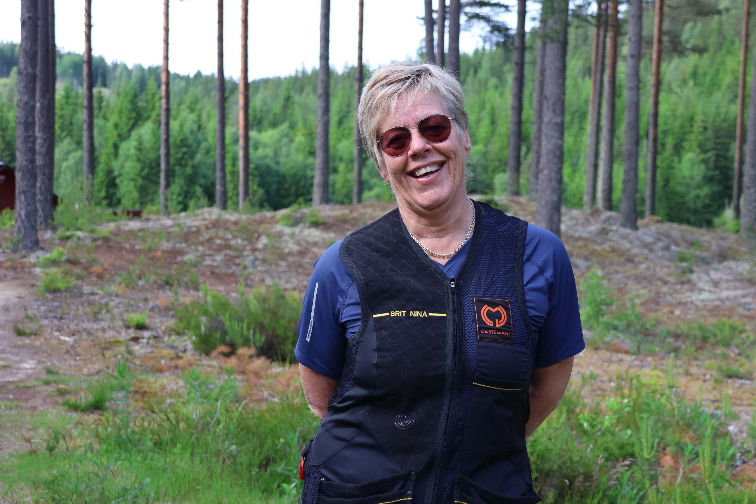Brit Nina Ånerud, leder i Eidskog Jeger og Fiskeforening, er stolt og rørt over resultatene som juniorene leverte på Vang i helgen.