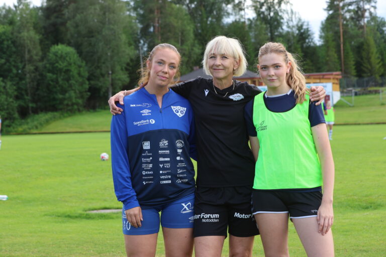 Ingrid Nylend, Liv Birgit Tobiassen og Nilsine Brudberg er alle klare til å representere Eidskog og Norge i lørdagens landskamp.
