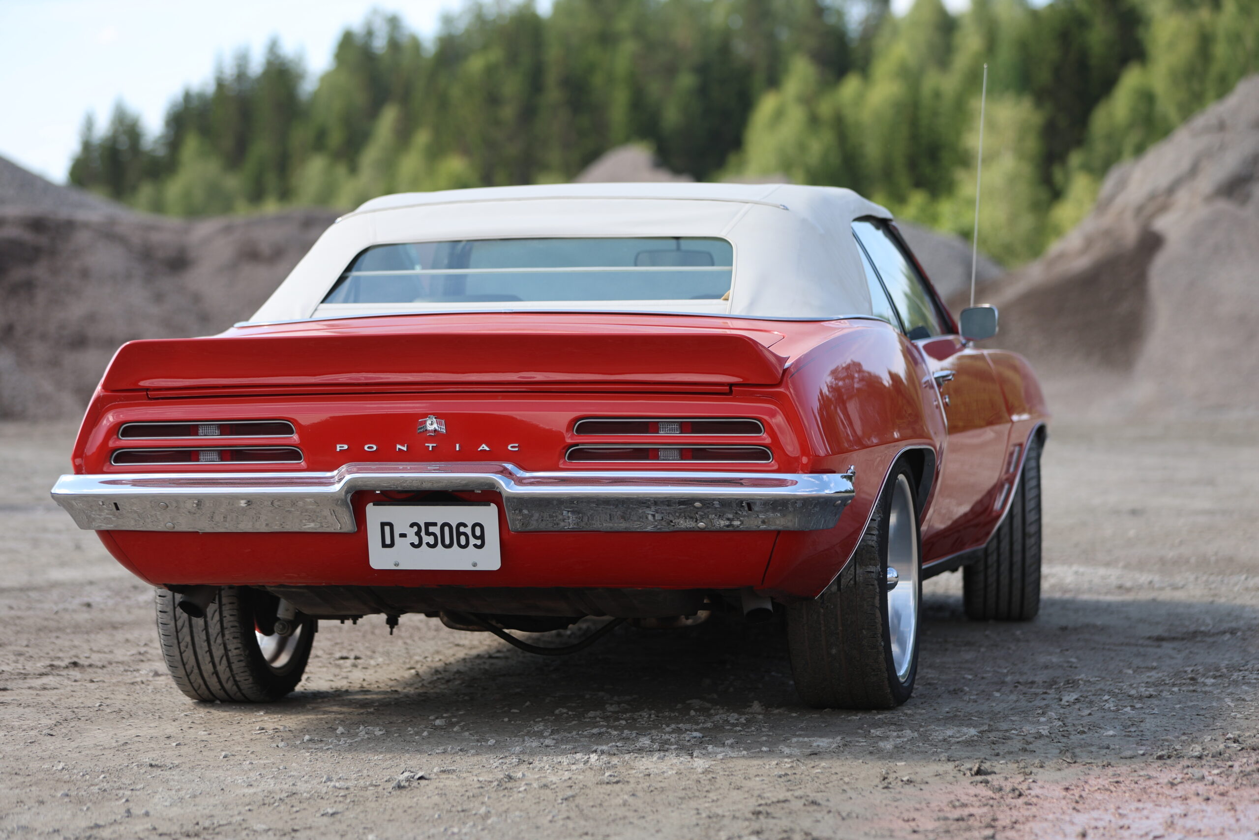 Registreringsnummeret gjenspeiler original motorstørrelse 350 og årstallet bilen er fra 1969