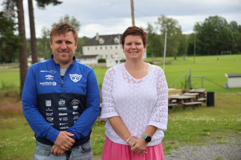 Leif Harald Lindkjølen og Solveig Brenna er stolte over deres prosjekt 