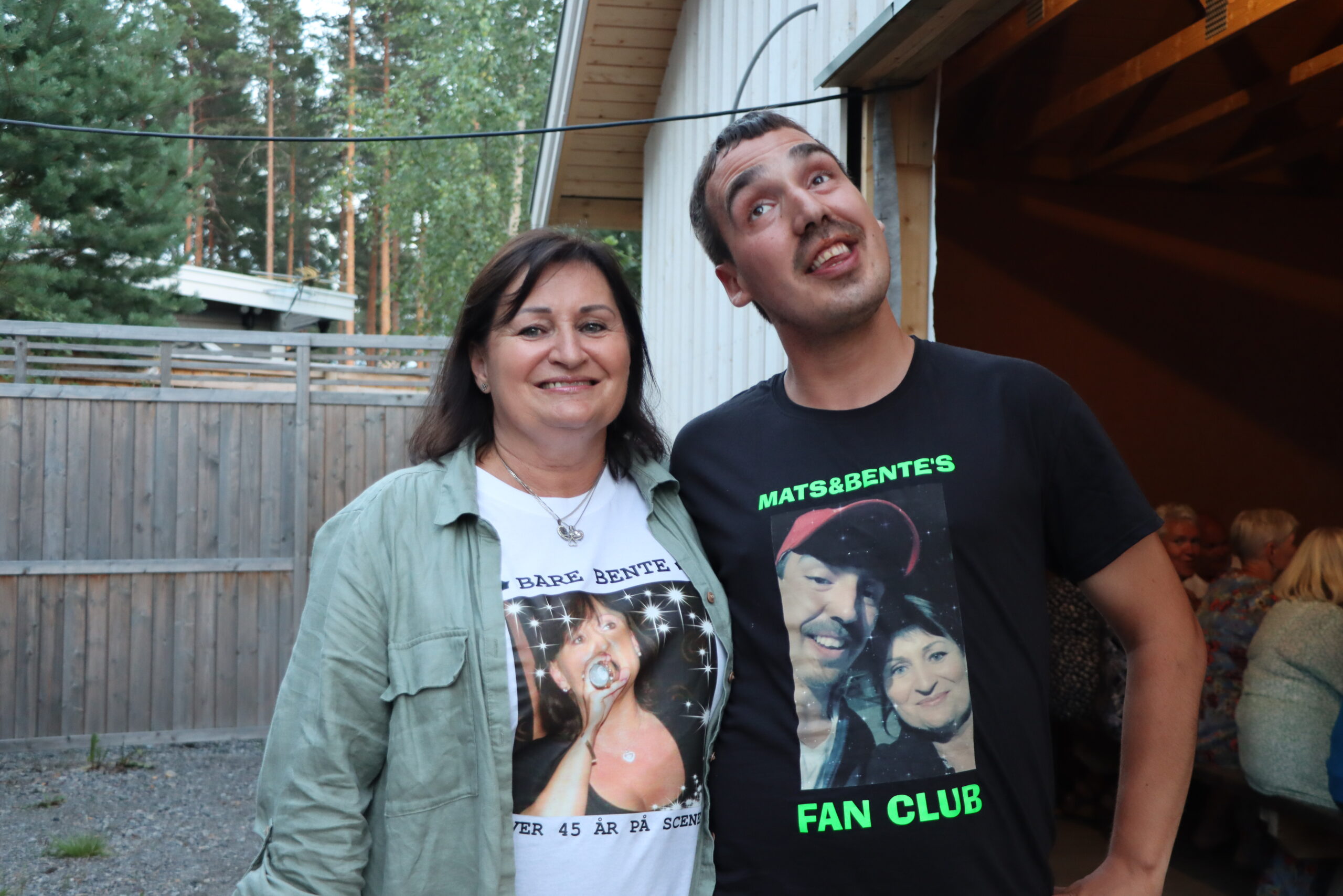 Mats Bergli er stor fan av "Bare Bente", og har egen fanclub t-skjorte.
