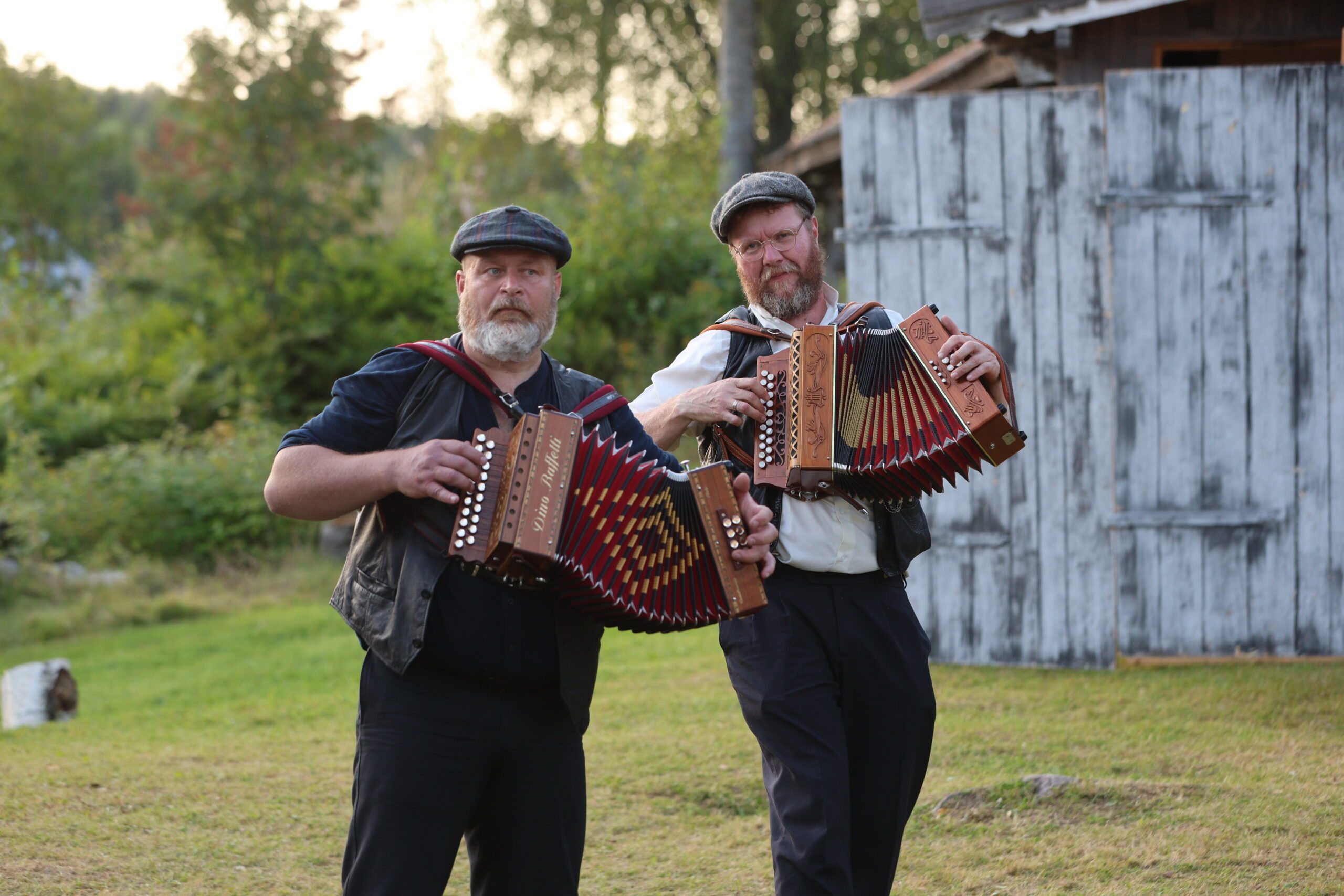 – Det er helt utrolig kult med de to som er med fra Søndre Finnskog spellemannslag. Det er veldig bra og godt å vise folkemusikken, fortalte Tor Einar Bekken.