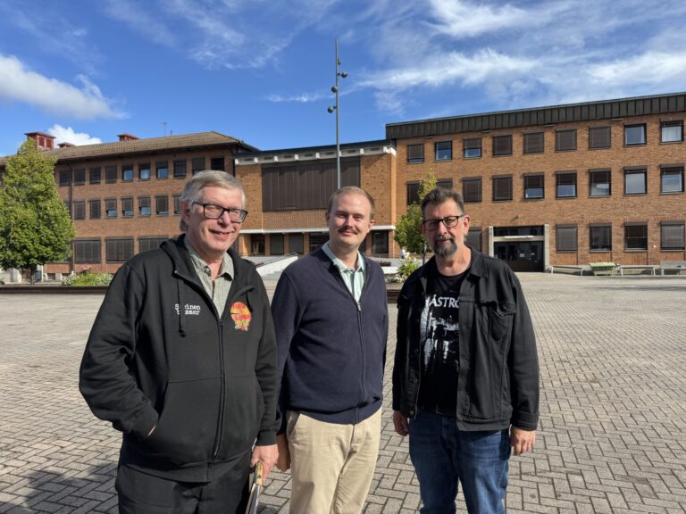 Oskar Aanmoen er gjest hos Øivind Roos og Lars Ovlien i denne ukens Kulturstreif-podcast.