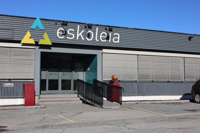 Eskoleia har inngått et landsomfattende samarbeid med Retura for å sikre materialgjenvinning av utrangerte stålskap..