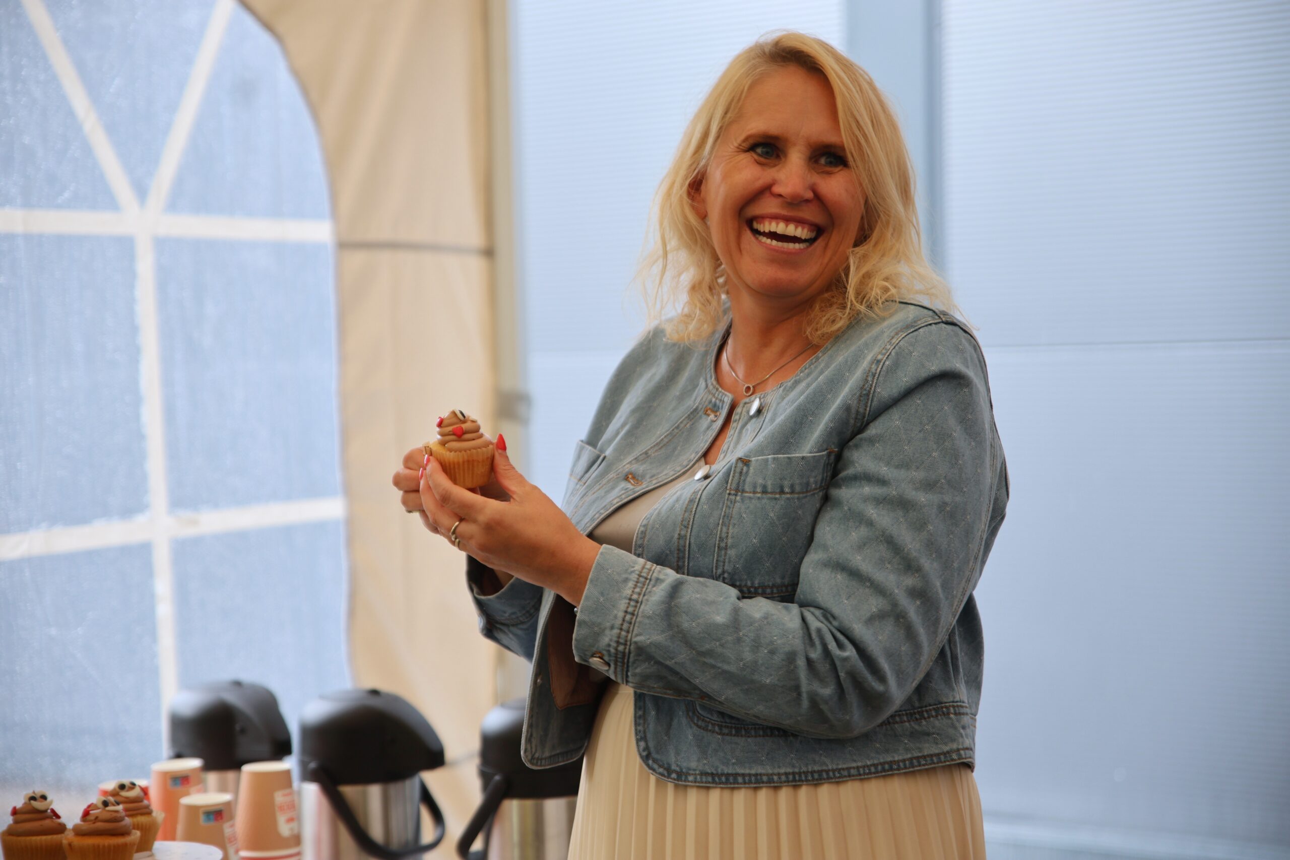 Smilet satt løst hos ordfører Kamilla Thue under åpningen av det nye renseanlegget.