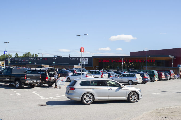 Maximat i Charlottenberg shoppingsenter melder tirsdag ettermiddag at det er oppdaget salmonella i kjøttråvarer brukt i butikkvernet kjøttdeig som nå tilbakekalles.
