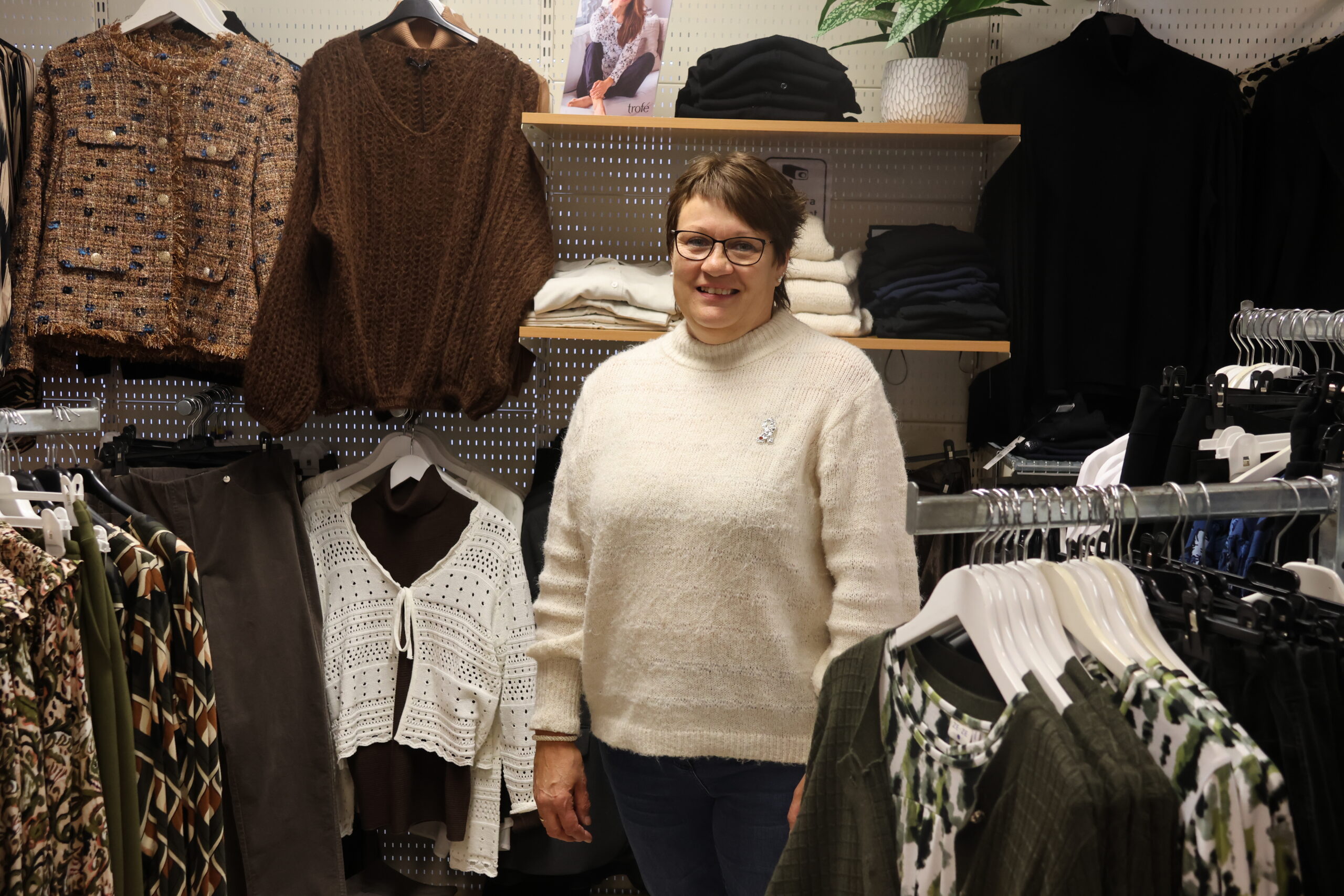 Dameklær har blitt en stor og viktig varegruppe hos Karin's.