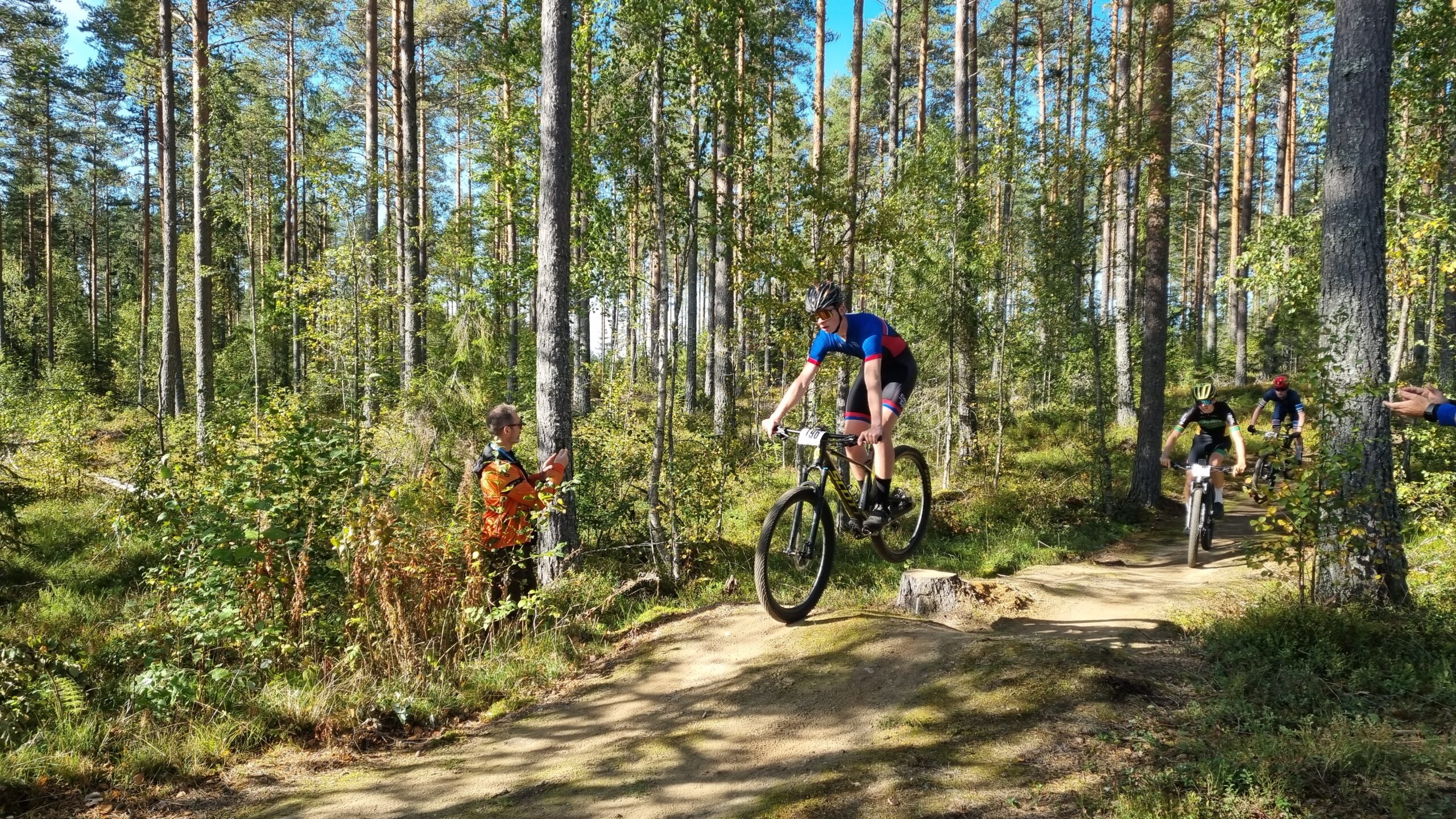 I høst flyttet Rasmus Kalland til Lillehammer for å gå på NTG sin terrengsykkel-linje. Det gir han enda bedre muligheter til trening, mener han.