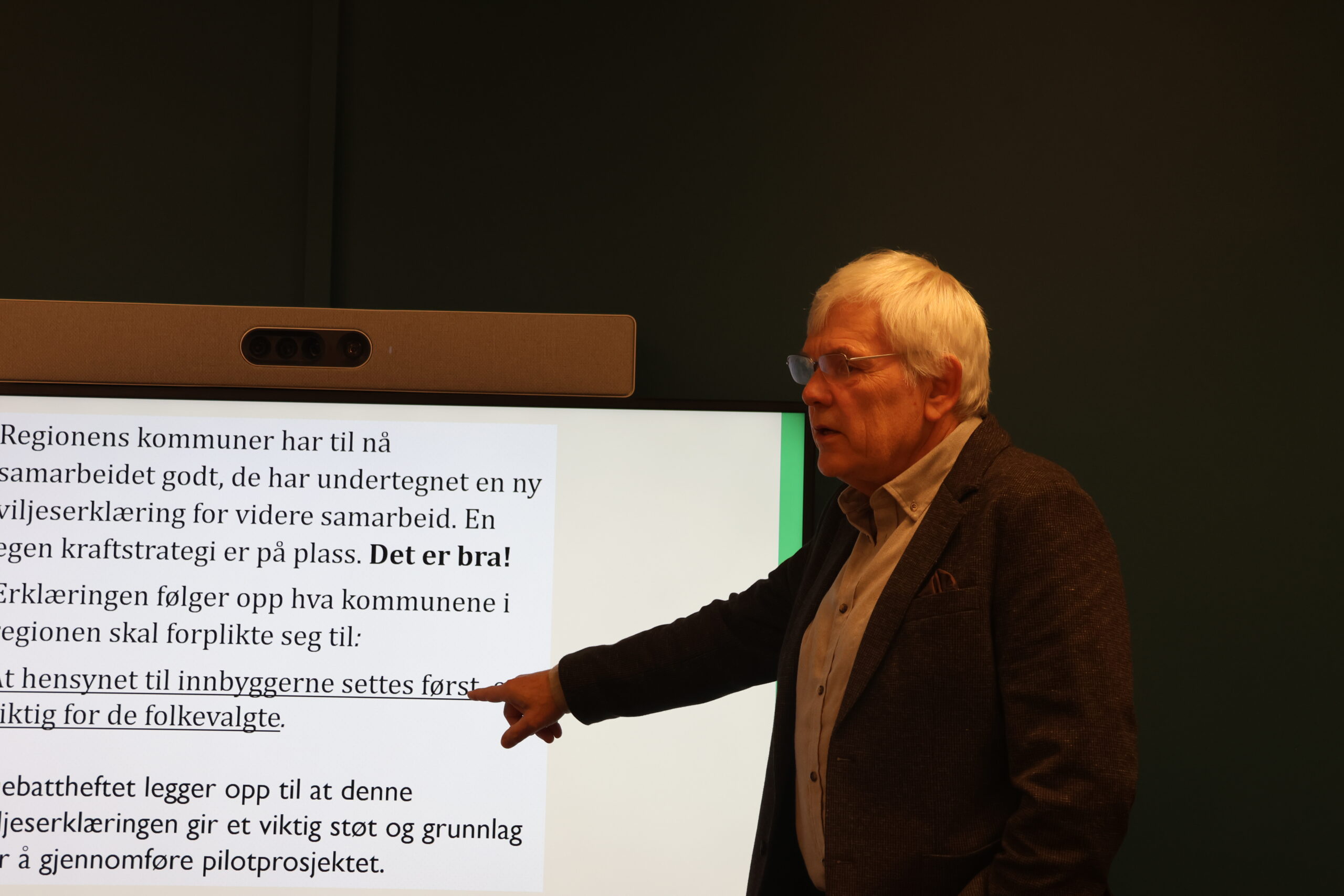 Tidligere Eidskog-ordfører Ivar Skulstad har forfattet debattheftet som stiller spørsmålet om man bør gå for en regionkommune.