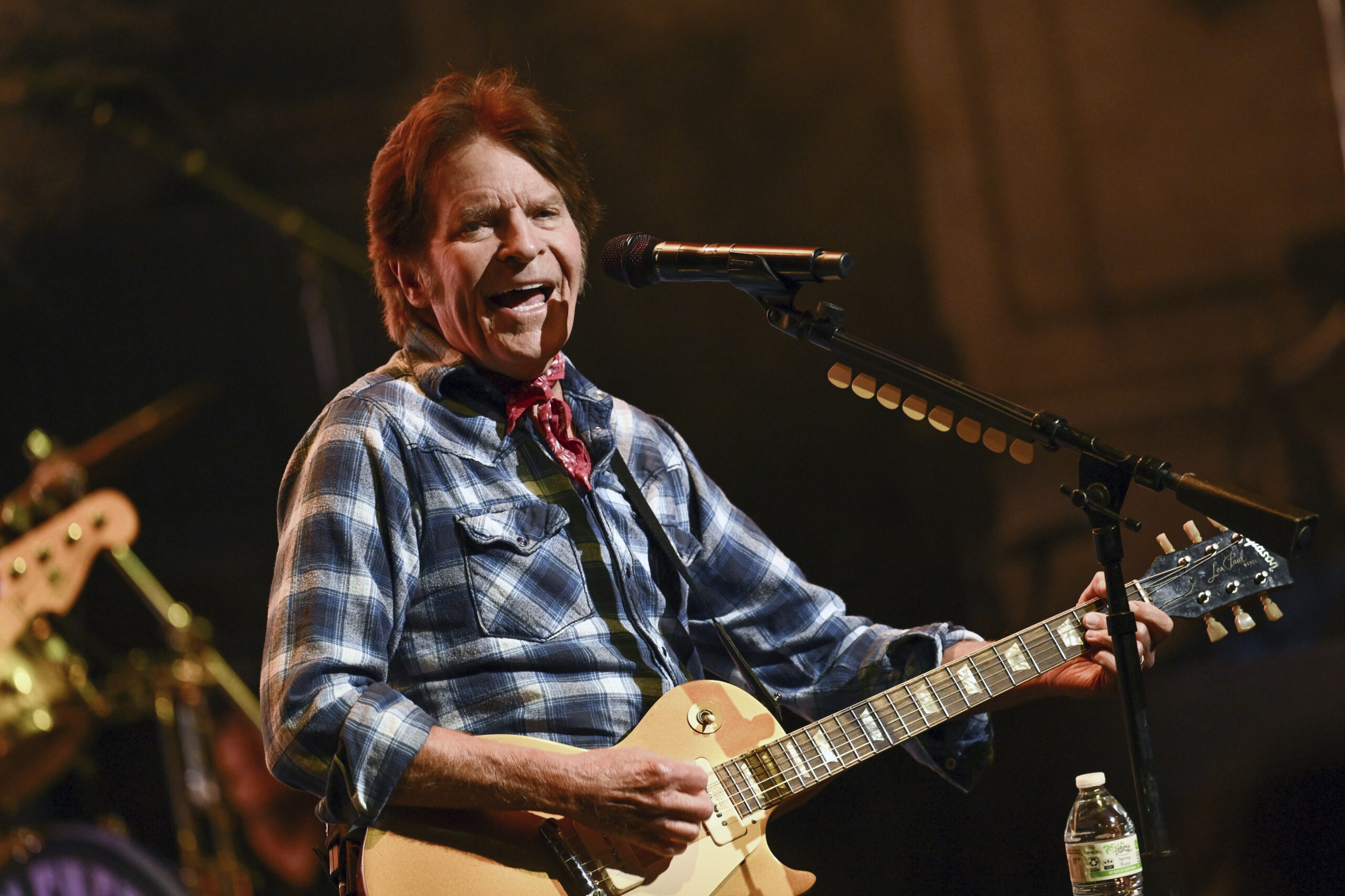 I forbindelse med sin 80 års-dag 29 mai i år opptrådte John Fogerty på Beacon Theatre i New York. På tirsdag skal mannen og musikken hylles på rådhuset på Skotterud.
