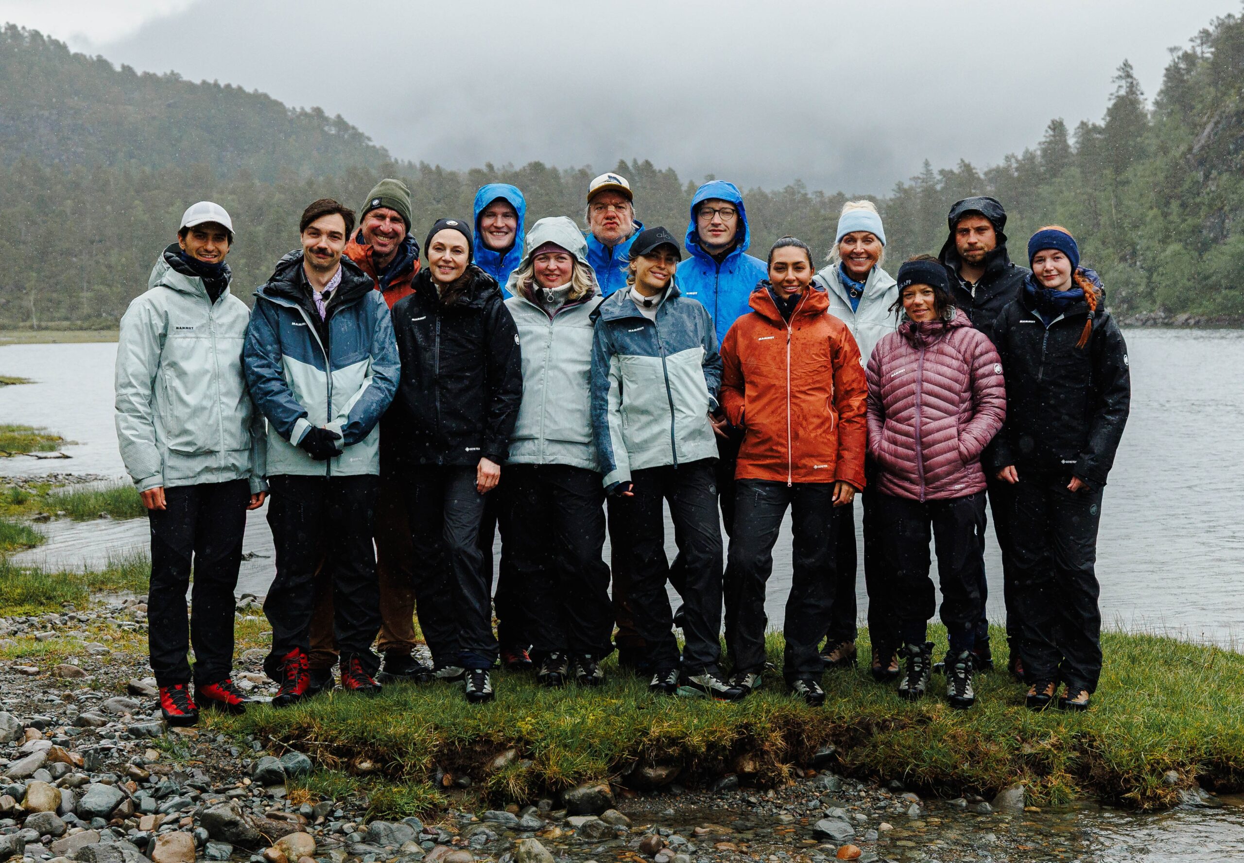 Deltakerne i sesong 2 av Vokteren er: Cengiz Al (f,v), Christoher Robin Omdalh, Simen Agdestein, Mona Grudt, Henrik Farley, Mariann Thommassen, Alex Rosen, Louse Angelica Riise, Snorre Klanderud, Yasmin Mehmood, Vår Staude, Kristine Thybo Hansen, Isak Dreyer og Elfrid Ingebrigtsen.