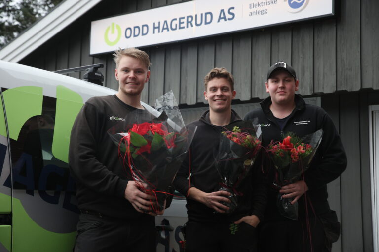 Ove Henrik Gammeltorp, Paul Granheim og Linus Waaler har alle nylig fått sitt bevis på at de er elektrikere.
