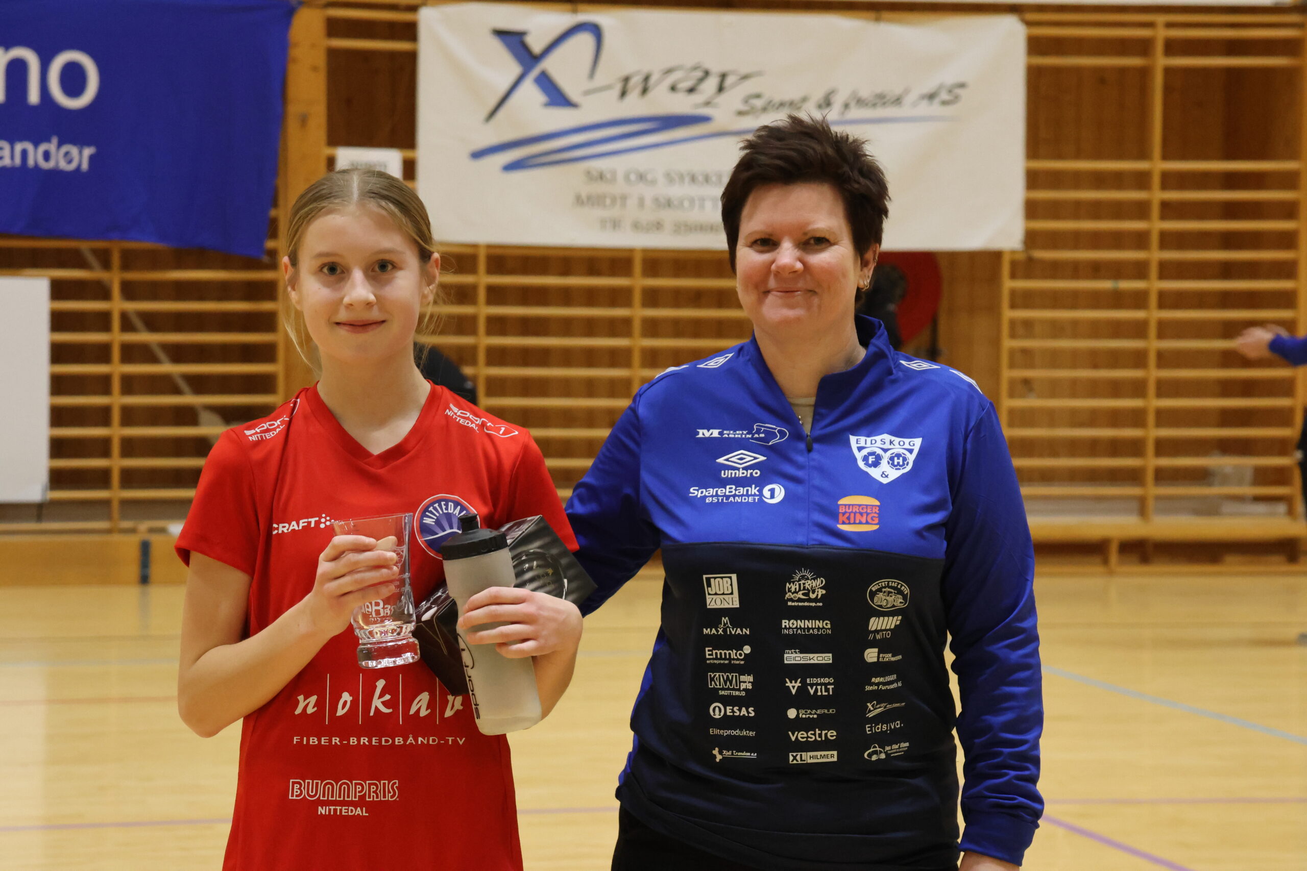 MIe Grøndalen på Nittedal ble kåret til turneringens beste utespiller og igjen var det Eidskog Fotballs leder Solfrid Brenna som stod for premieutdelingen.