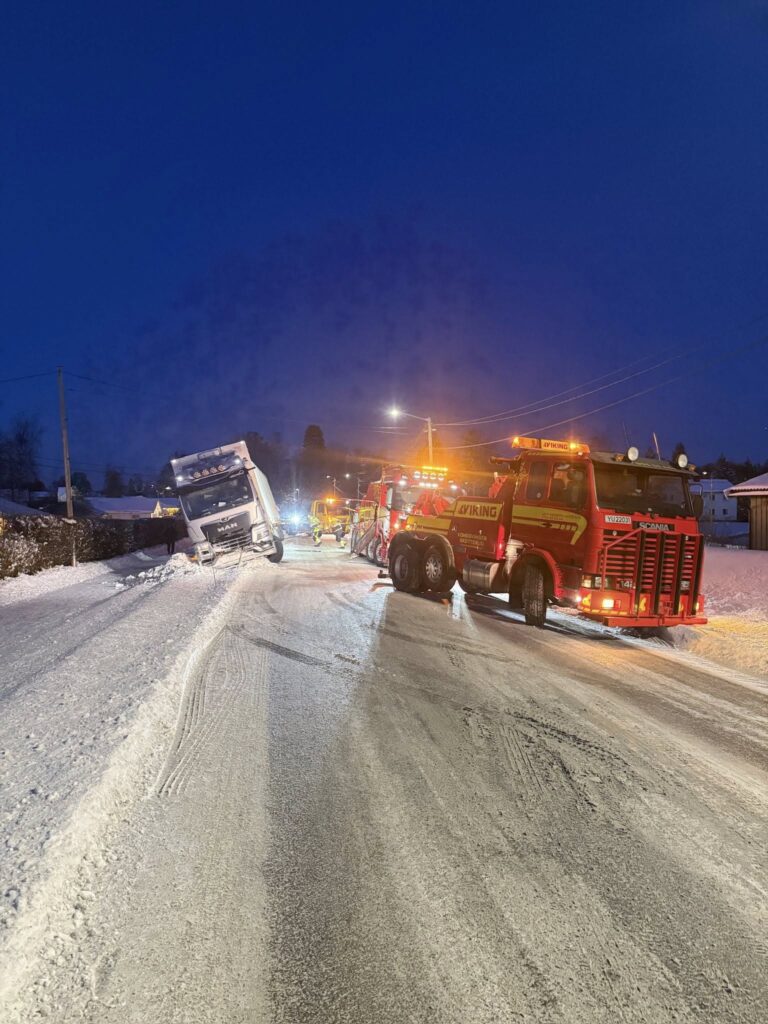Slik kan dagene til de ansatte på KR Repseth Auto se ut når snøen kommer og temperaturen faller.