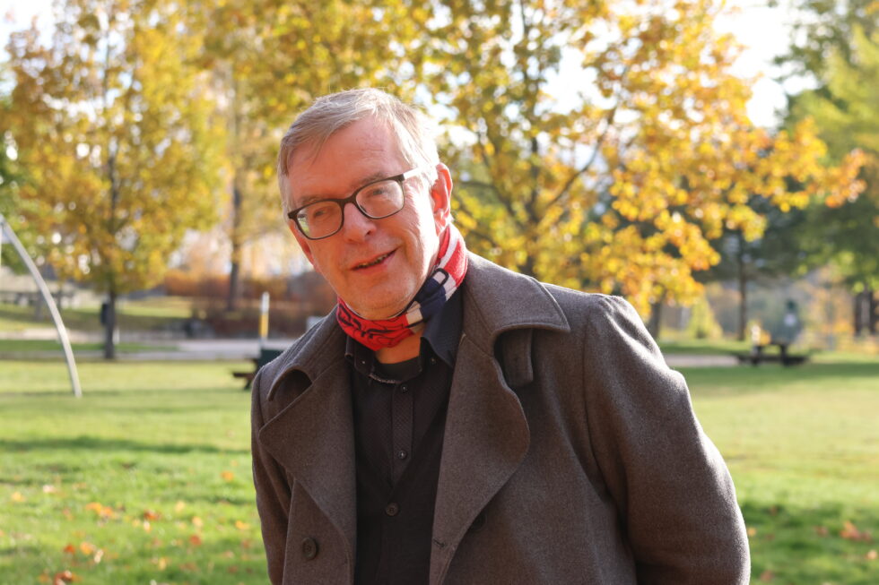 Teatersjef Øivind Roos avslører at han gir seg som teatersjef for Teater i Glåmdal til høsten.