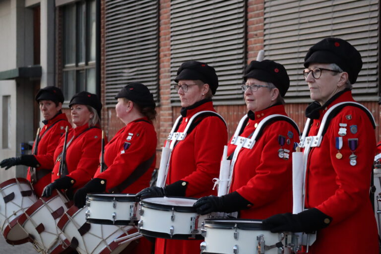 Kongsvinger Drum Ladies holder konsert på KUSK sammen med Glåmmasvingen Janitsjar.