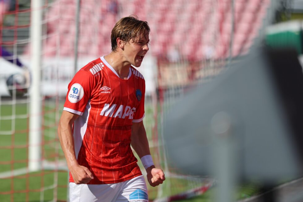 Jesper Grundts overgang til Tromsø IL sørger også for at det drypper penger på moderklubben Eidskog Fotball, som nå investerer midlene i nytt kunstgressdekke.