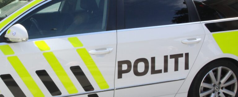 En person bosatt i Kongsvinger omkom i en bilulykke på riksvei 2 fredag i forrige uke.