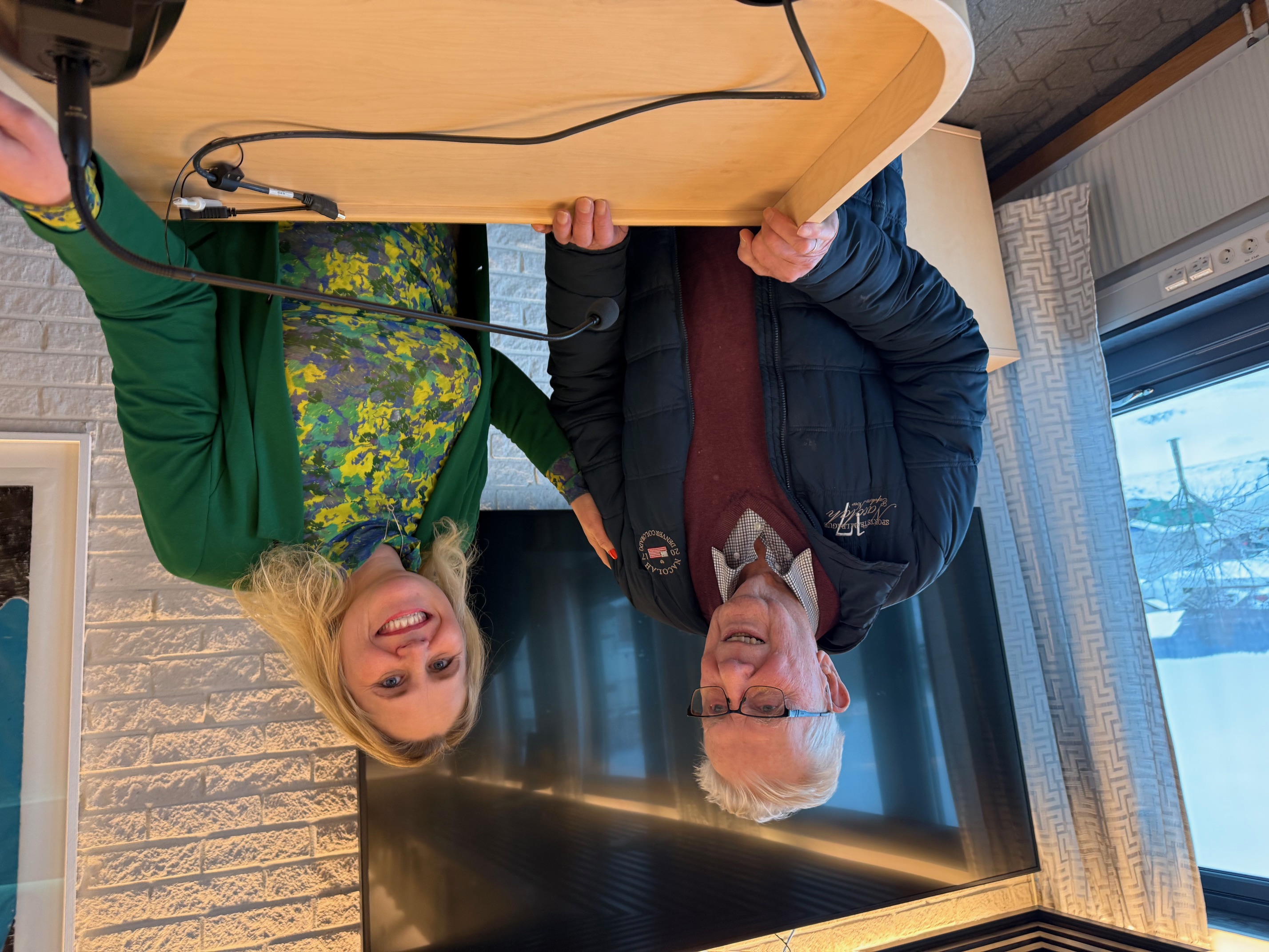 Kåre Delviken og Kamilla Thue innrømmer at mye har endret seg siden Kåre var ordfører og fram til i dag.