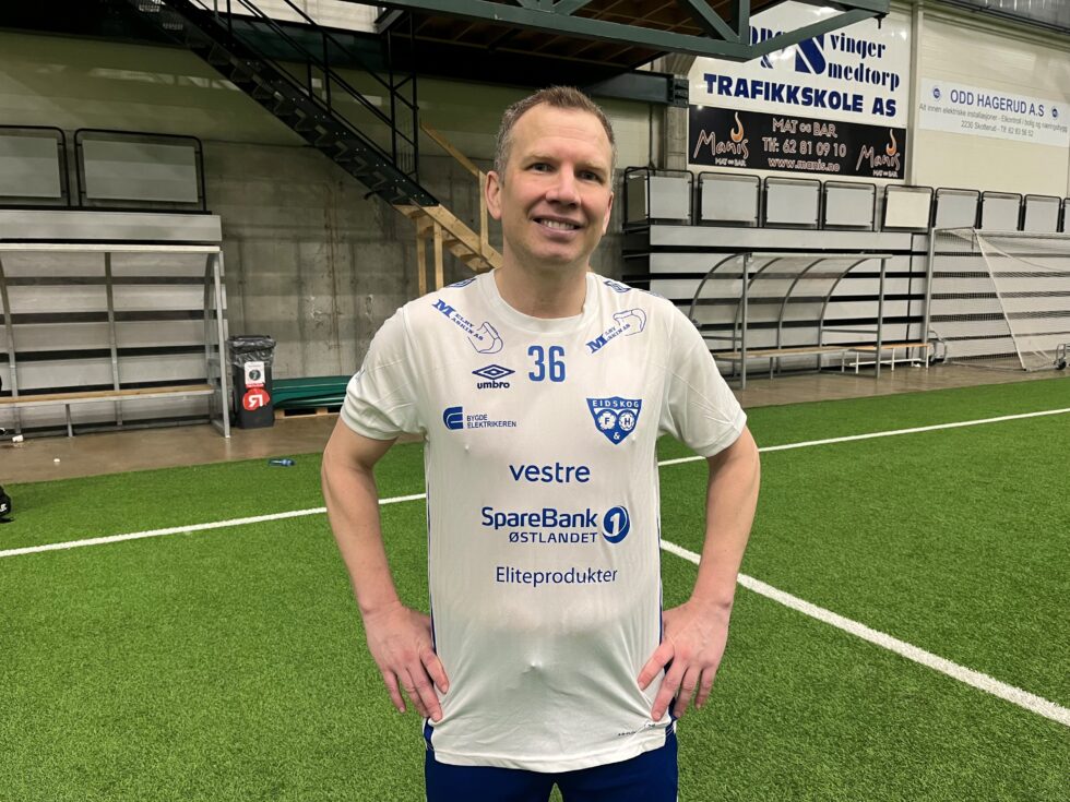 Bjørn Toni Bakken fungerer som trener for Eidskog Fotball ettersom klubben foreløpig ikke har ansatt noen fast trener. Han erkjenner at an må lede laget i ytterligere en kamp, ettersom laget gikk videre i NM kvalifiseringen.