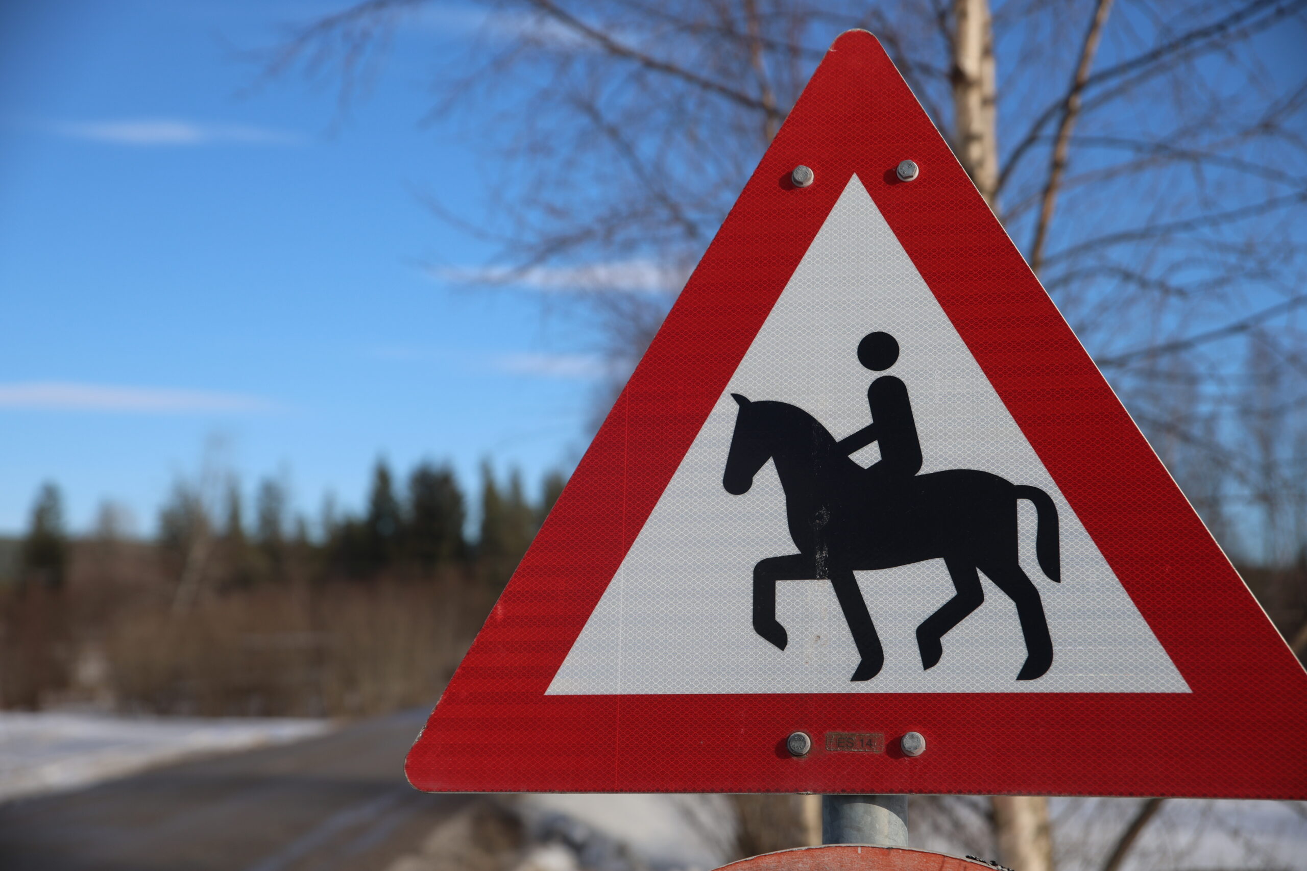 Brukere som benytter seg av Øyungvegen mellom Bråta og krysset mot Grønbekken kan snart komme til å legge merke til et nytt trafikkskilt.
