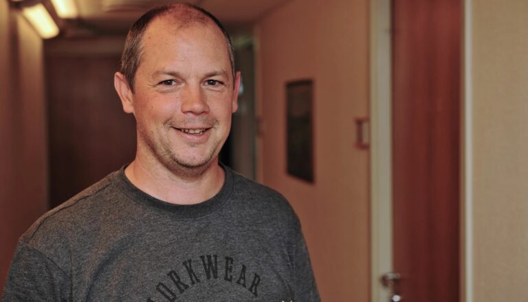 Ole Christian Hanestad, VVA-ansvarlig i Eidskog kommune sier mannskapene har en hektisk fredag. .