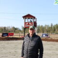 Tore Myrli, leder i Eidskog Travselskap forteller om en økning på 12 hester som skal stille til start 1.mai på Magnor Travbane..