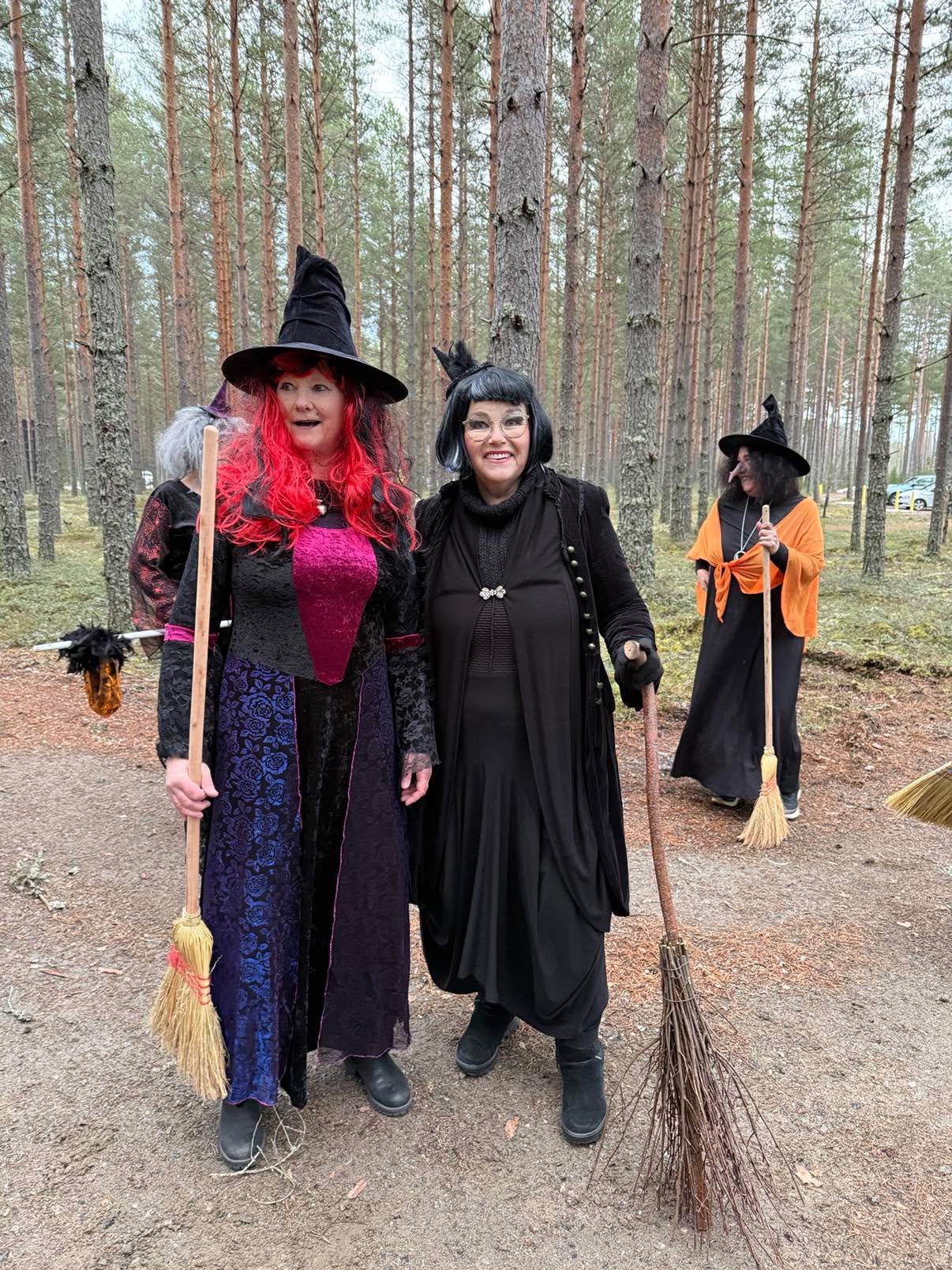 Boarder Linedancers har lagt ned mye arbeid i kostymene.