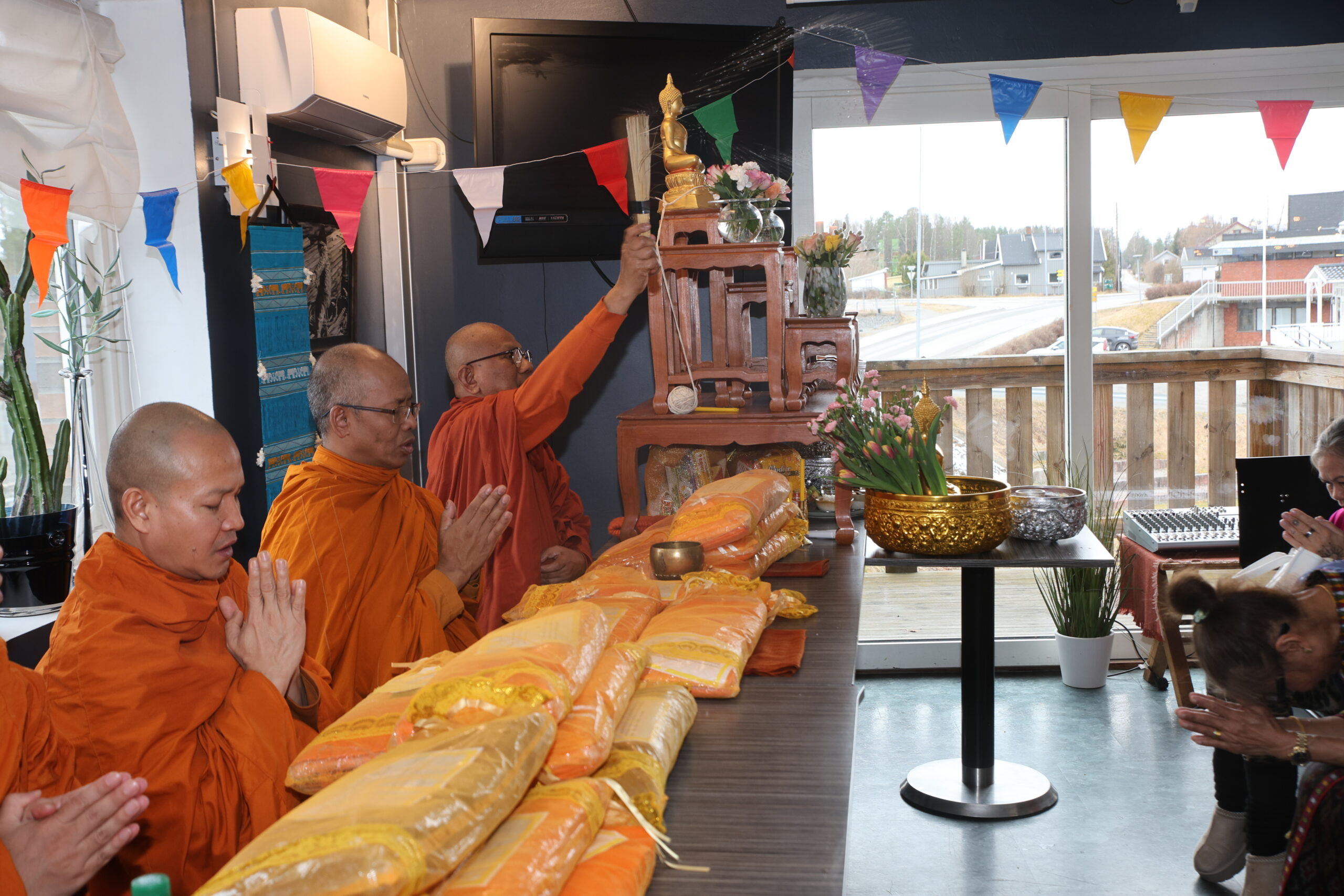 Vannritualet er en tradisjonell del av buddhistisk nyttår.