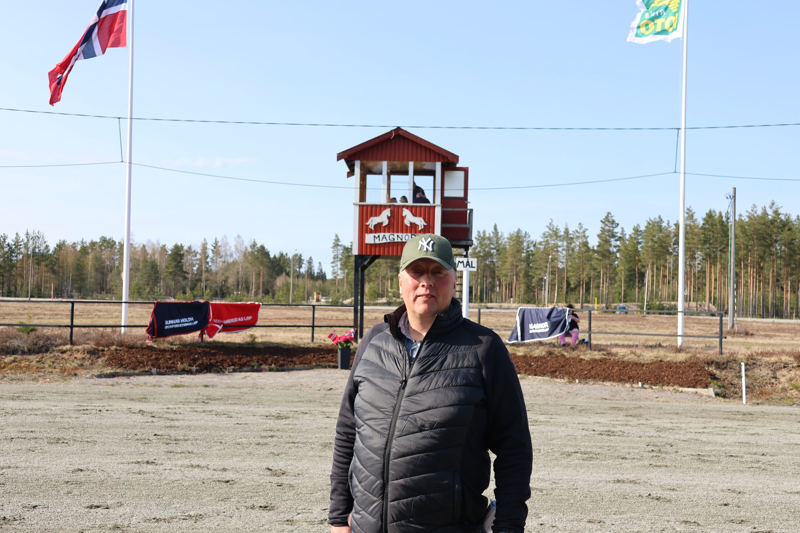 Tore Myrli, leder i Eidskog Travlag var godt fornøyd med oppmøtet på 1.mai travet.