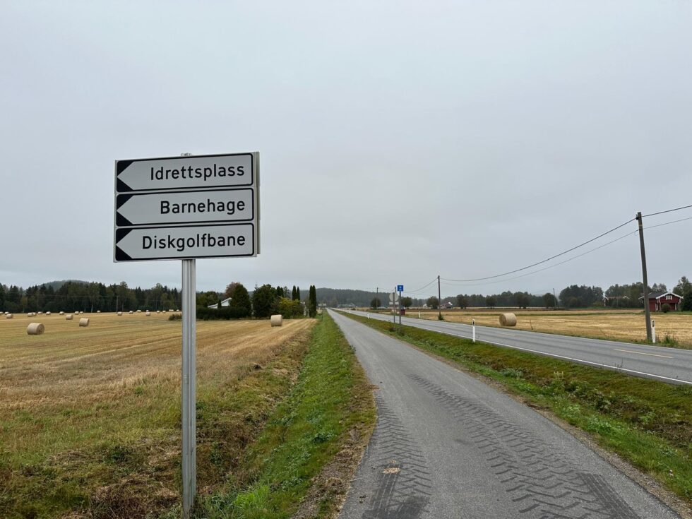 Innlandet fylke ønsker å samle ansvar for gang- og sykkelveger og veglys langs fylkesvegene. Her illustrert ved fylkesveg 210 Vestre Solørveg.