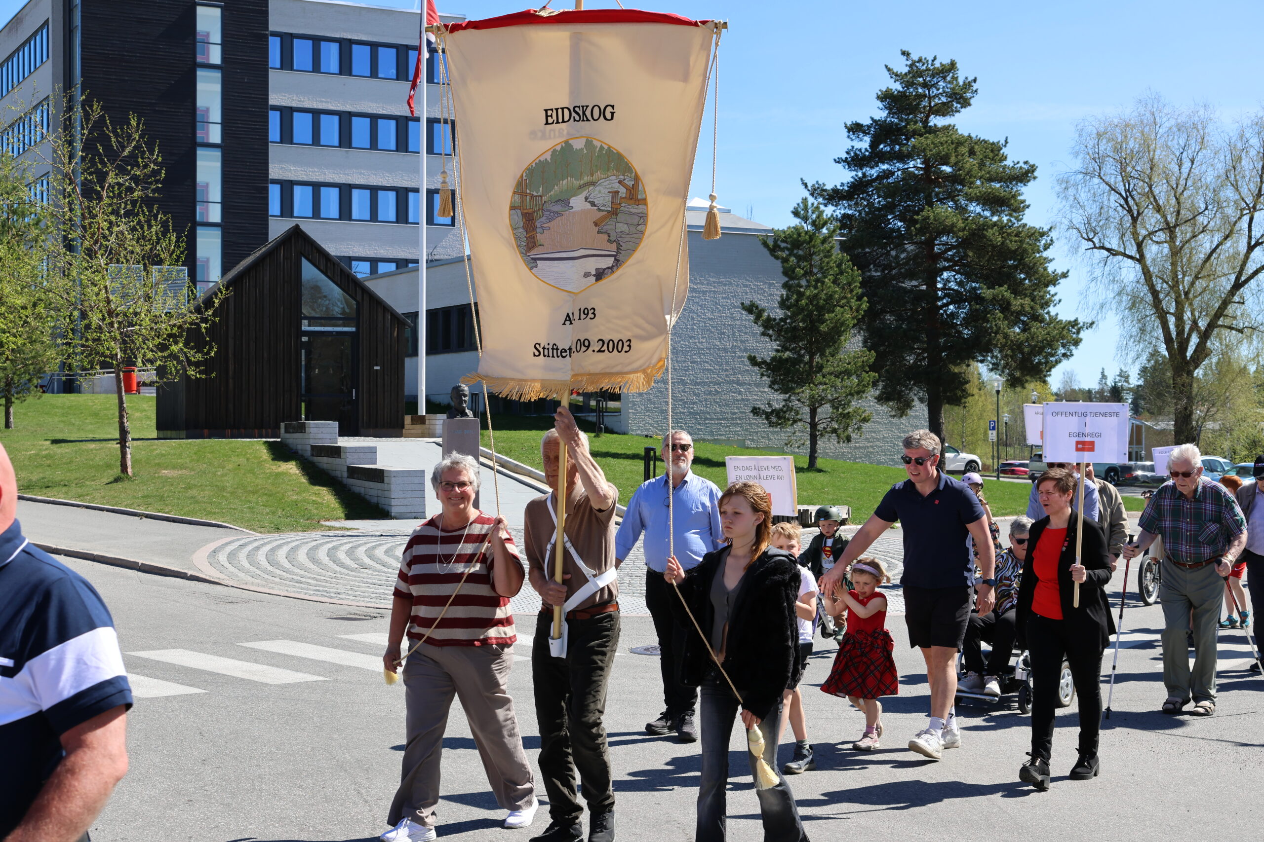 1,mai-.toget på Skotterud 2026.