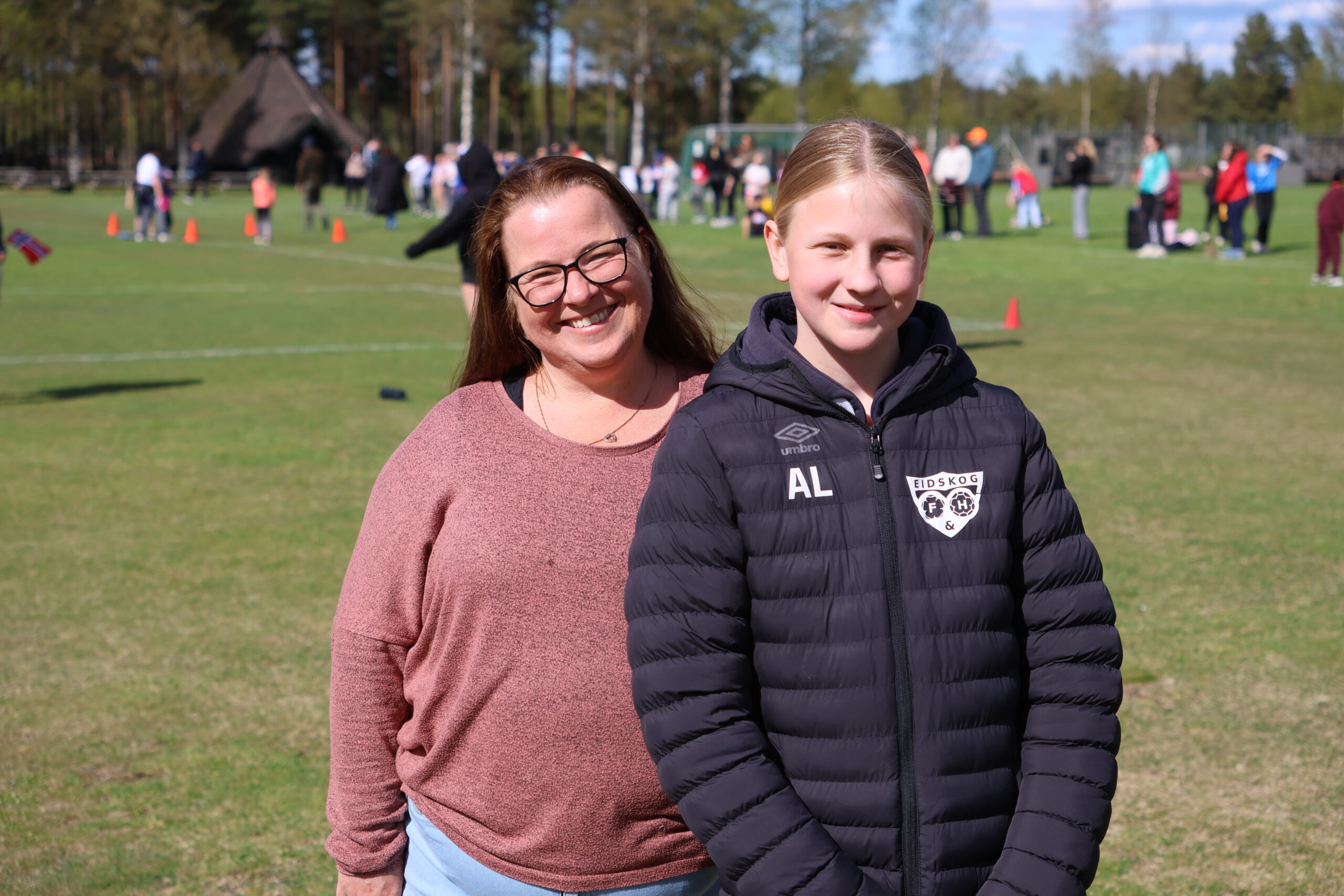FAU-leder Anneth Rønning og Anea Linnerud, nestleder i Elevrådet ved Magnor skole tror den nye fådelte løsningen vil bli en bra løsning.
